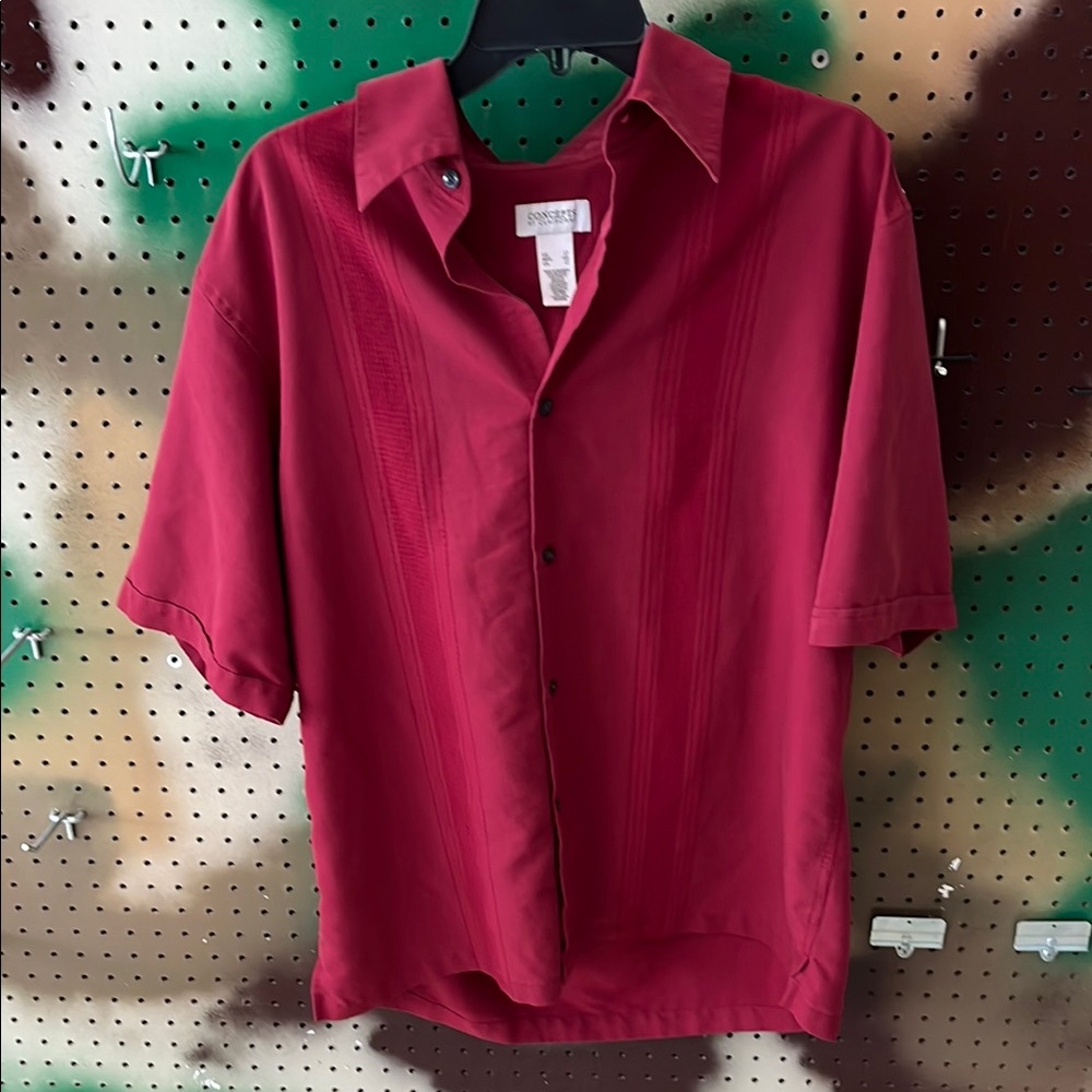 Maroon Red Short Sleeve Button-Up Shirt size Large Tall Concepts by Claiborne